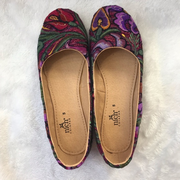 NWOT Embroidered Flats, Size 7.5 - Picture 5 of 15